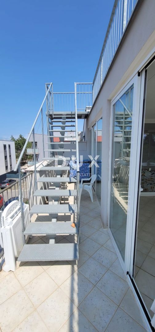 ISTRIA, UMAGO - Attico con vista mare, a 200 metri dalla spiaggia!