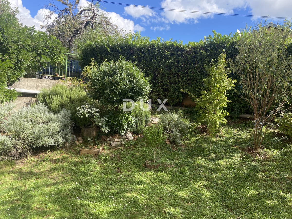 VIŠKOVO - appartamento con due camere da letto e un bellissimo giardino