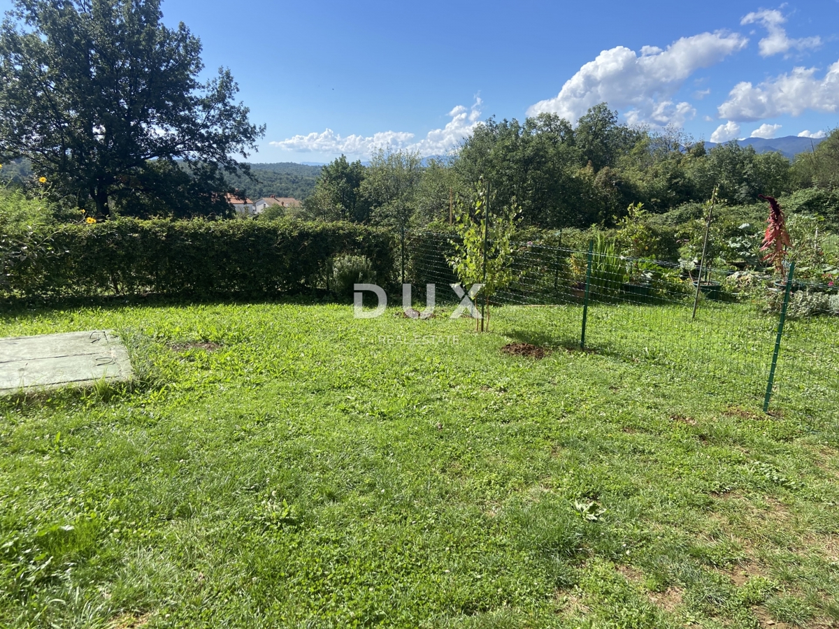 VIŠKOVO - appartamento con due camere da letto e un bellissimo giardino