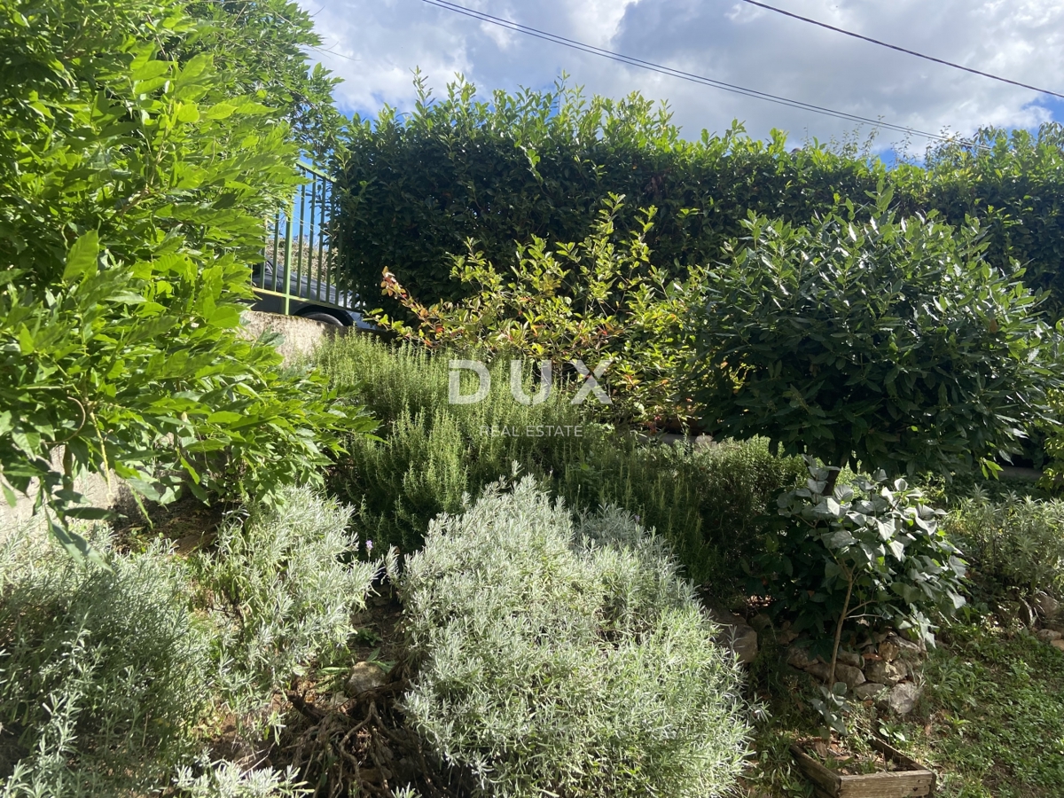 VIŠKOVO - appartamento con due camere da letto e un bellissimo giardino