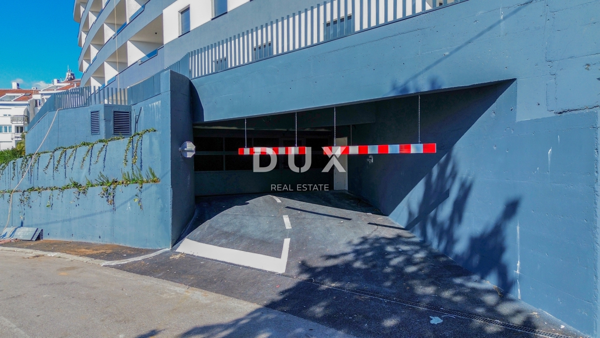 RIJEKA, KANTRIDA - Appartamento di 127 m2 in un lussuoso edificio di nuova costruzione a soli 250 metri dal mare con garage e vista panoramica sul mare