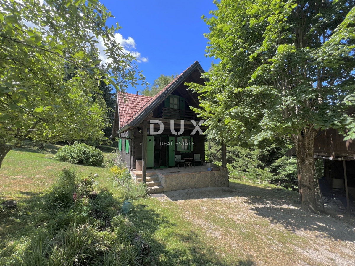 GORSKI KOTAR, HLEVCI – due case su un terreno di 2.869 m²