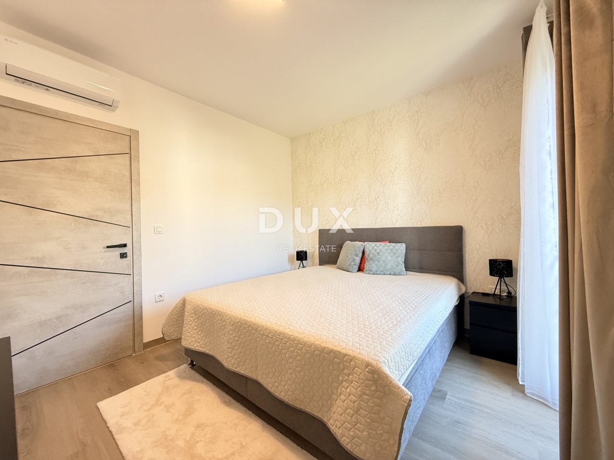 KLENOVICA - lussuoso appartamento in prima fila sul mare in un nuovo edificio