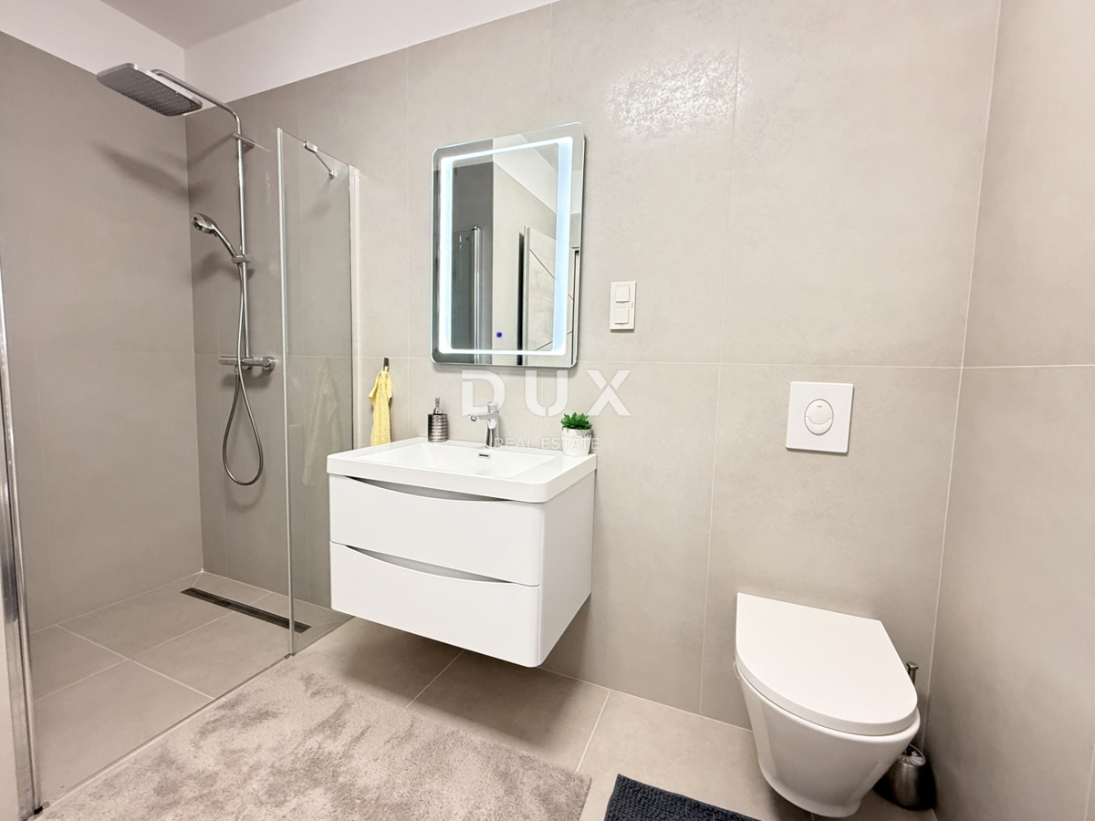 KLENOVICA - lussuoso appartamento in prima fila sul mare in un nuovo edificio