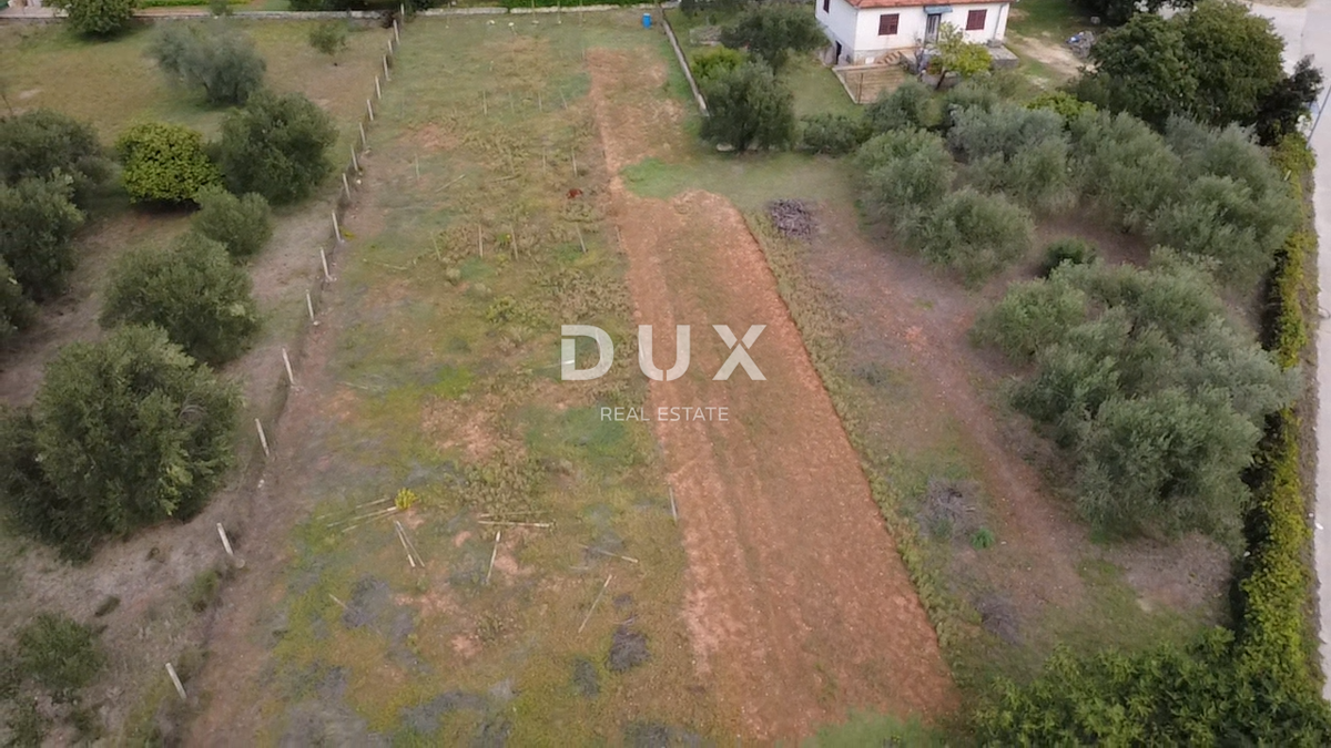 ZADAR, POLIČNIK – Terreno edificabile 2.166 m², Ottima posizione