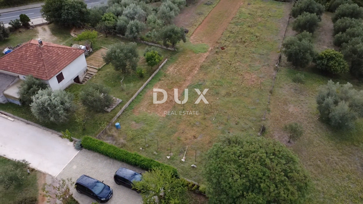 ZADAR, POLIČNIK – Terreno edificabile 2.166 m², Ottima posizione