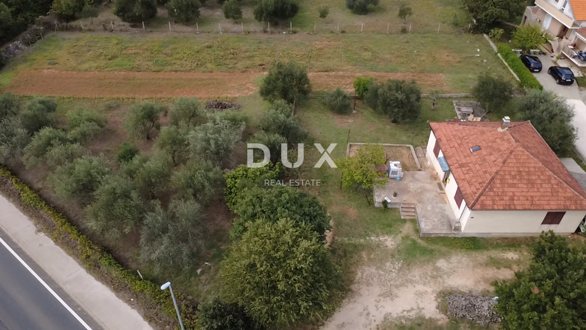 ZADAR, POLIČNIK – Terreno edificabile 2.166 m², Ottima posizione