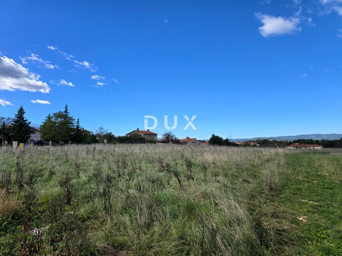 ISTRIA, ALBONA - Comodo terreno edificabile