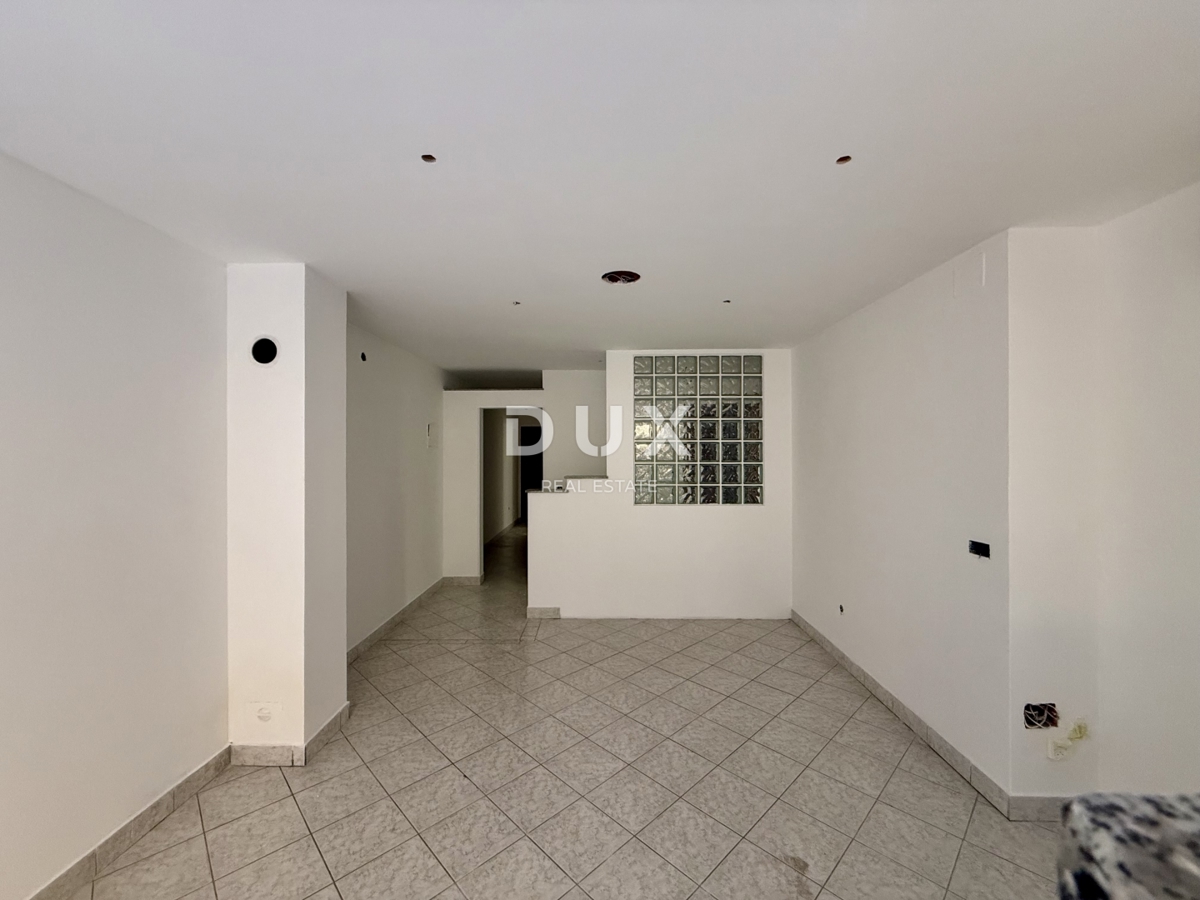 ISOLA DI KRK, NJIVICE - 3CAMERE DA LETTO+SALONE vicino al mare!