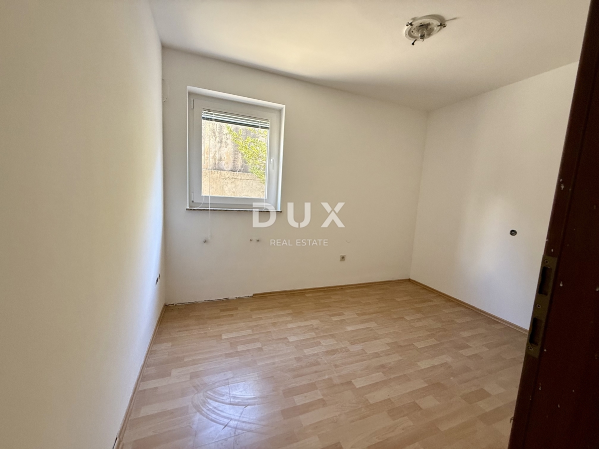 ISOLA DI KRK, NJIVICE - 3CAMERE DA LETTO+SALONE vicino al mare!