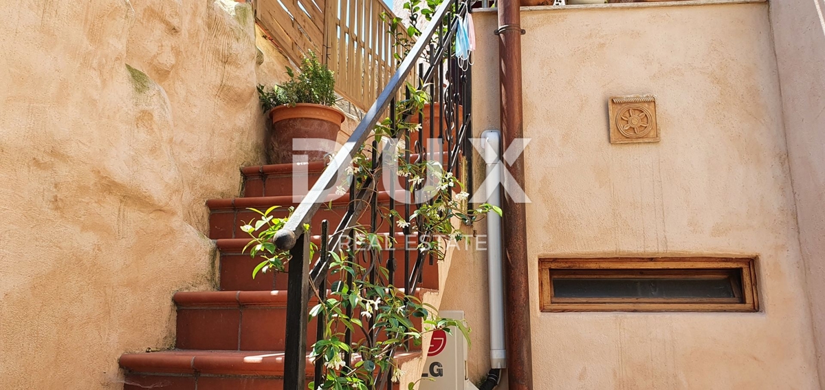 ISTRIA, BALE - Fiaba di pietra nel cuore della città, 5 appartamenti e uffici