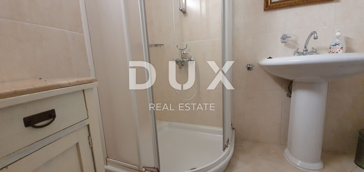 ISTRIA, BALE - Fiaba di pietra nel cuore della città, 5 appartamenti e uffici