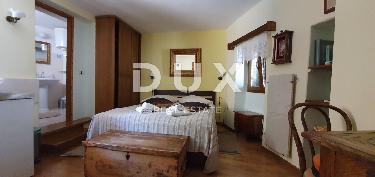 ISTRIA, BALE - Fiaba di pietra nel cuore della città, 5 appartamenti e uffici