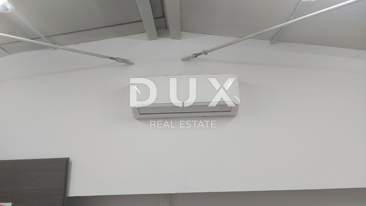 RIJEKA, ČAVLE - fabbricato agricolo di 380 m2, su terreno edificabile di 3763 m2