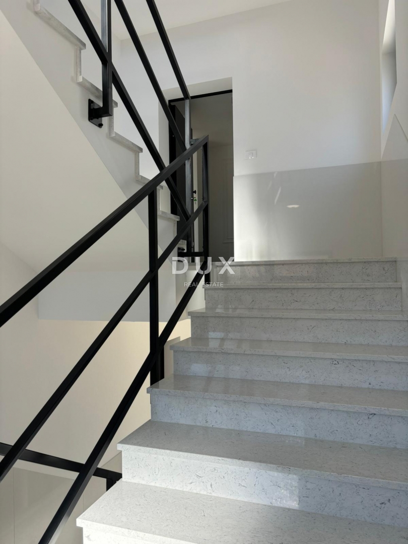 ISTRIA, ŠTINJAN - Grazioso attico di altissima qualità!