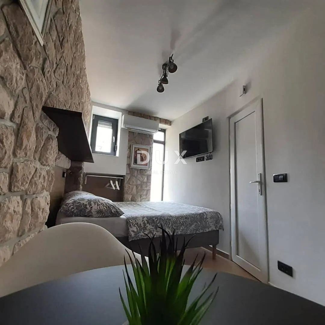 CRIKVENICA - Casa a schiera, nel centro di Crikvenica