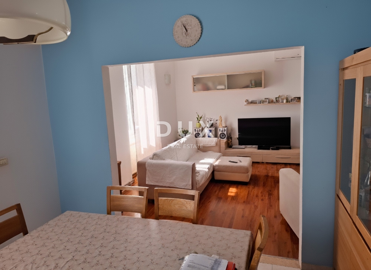 ISTRIA, POLA - Appartamento con 2 camere da letto e soggiorno con giardino a Veruda - VICINO AL MARE!!