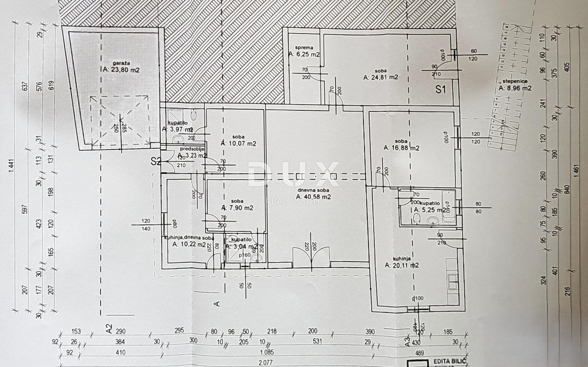 ISOLA DI BRAČ, SUMARTIN - Casa in pietra con garage, seconda fila al mare