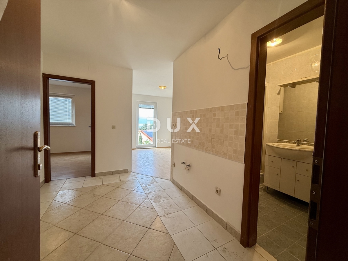 ISOLA DI KRK, NJIVICE - 3CAMERE DA LETTO+SALONE vicino al mare!