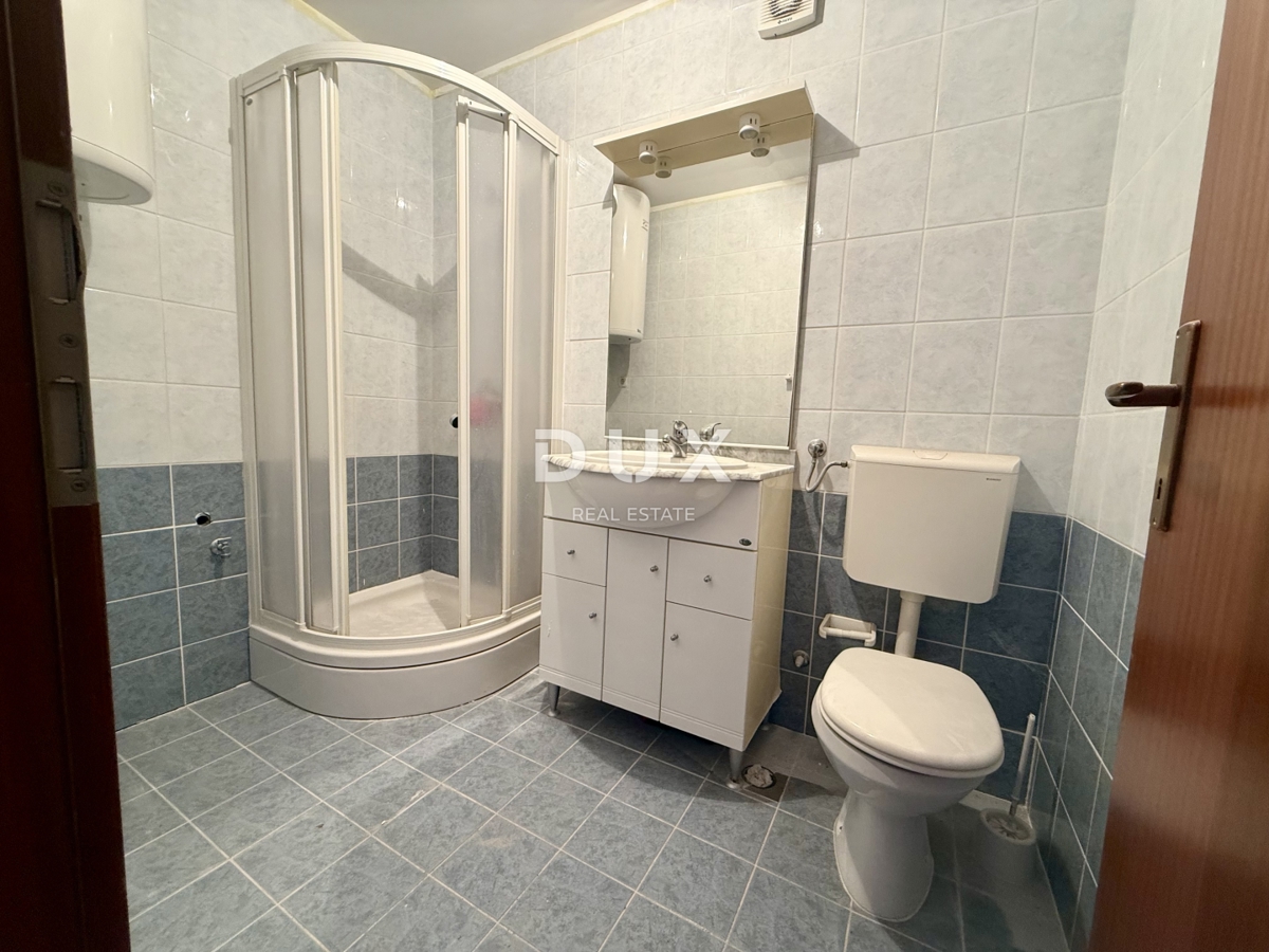 ISOLA DI KRK, NJIVICE - 3CAMERE DA LETTO+SALONE vicino al mare!