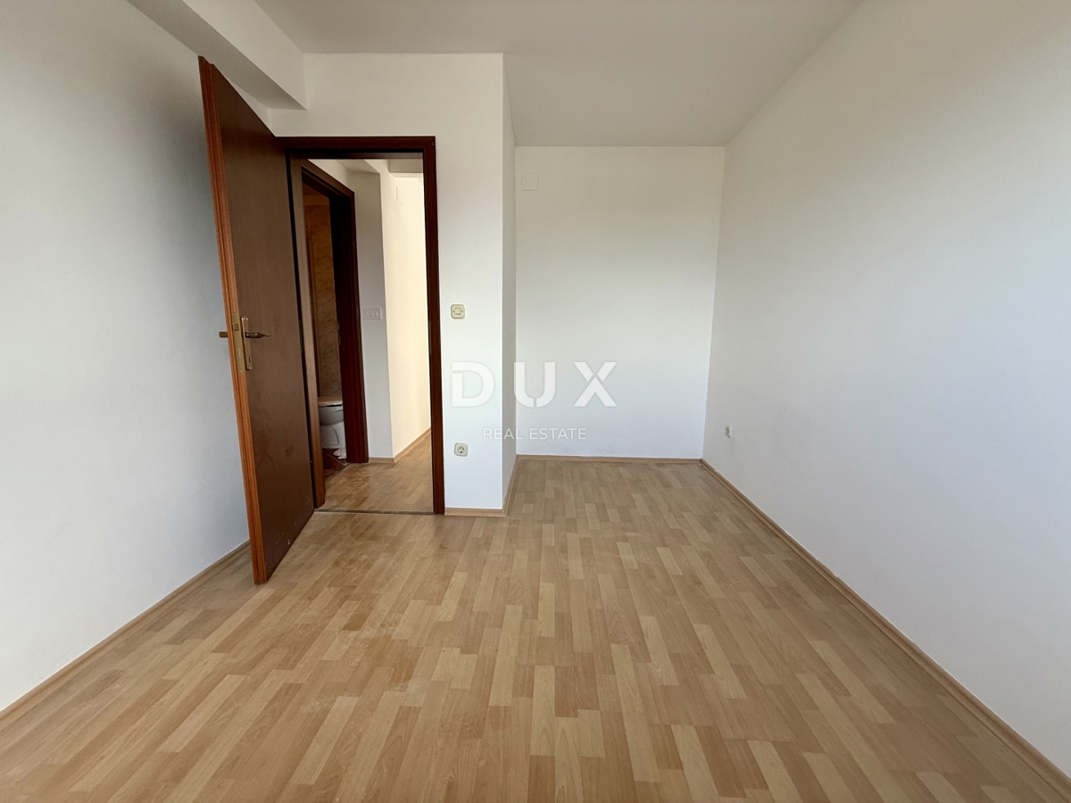 ISOLA DI KRK, NJIVICE - 3CAMERE DA LETTO+SALONE vicino al mare!