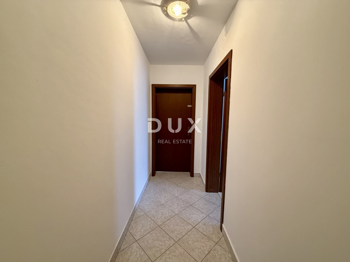 ISOLA DI KRK, NJIVICE - 3CAMERE DA LETTO+SALONE vicino al mare!