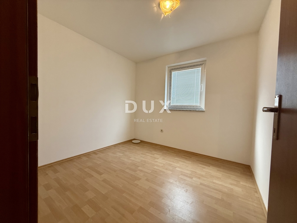 ISOLA DI KRK, NJIVICE - 3CAMERE DA LETTO+SALONE vicino al mare!