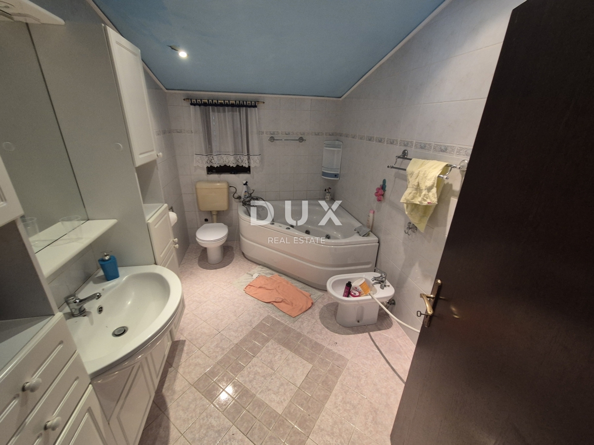 ISTRIA, SALVORE - Due case con garage + terreno edificabile - 200 m DAL MARE!!