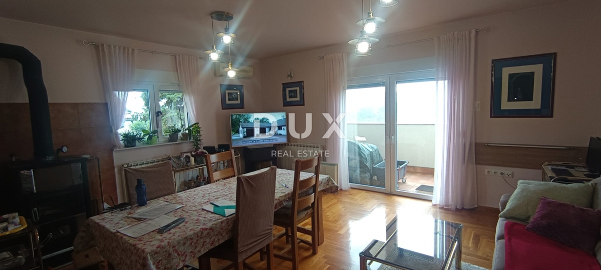 ZAGABRIA, VRAPČE - Casa familiare in posizione tranquilla