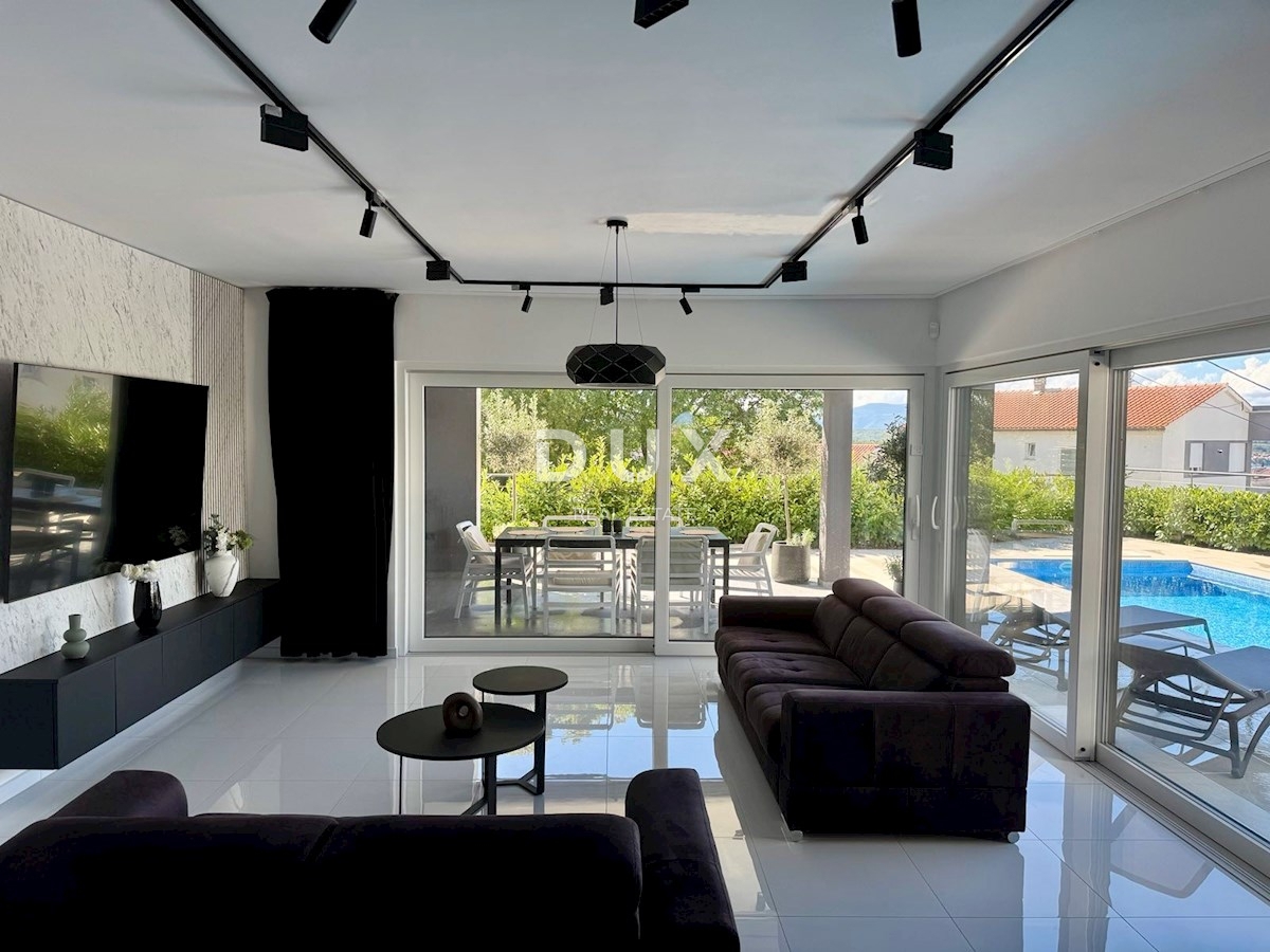 ISOLA DI KRK, MALINSKA – villa indipendente con piscina, vista mare e massima privacy