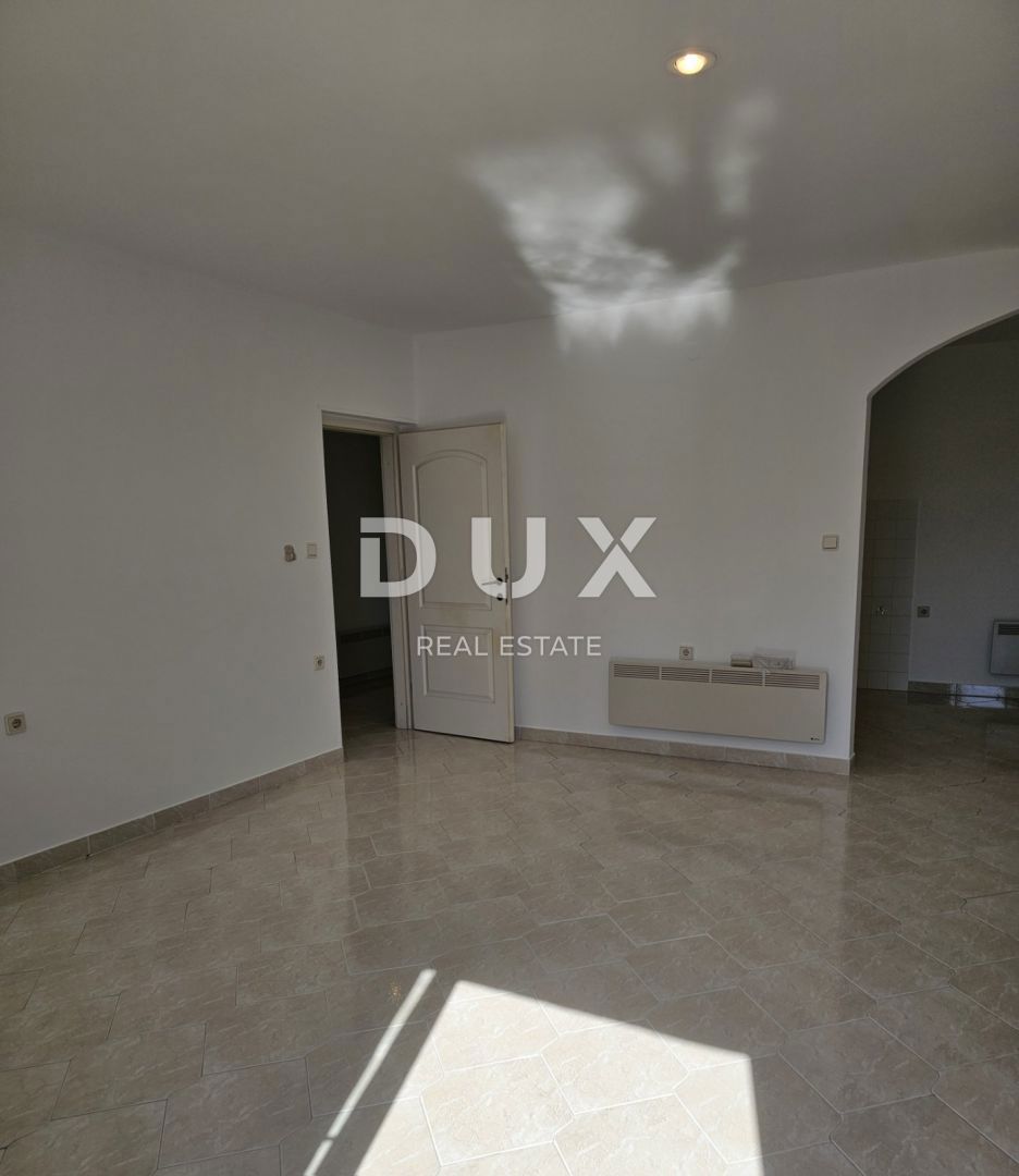 LOVRAN, CENTRO - Appartamento con 3 camere da letto in ottima posizione