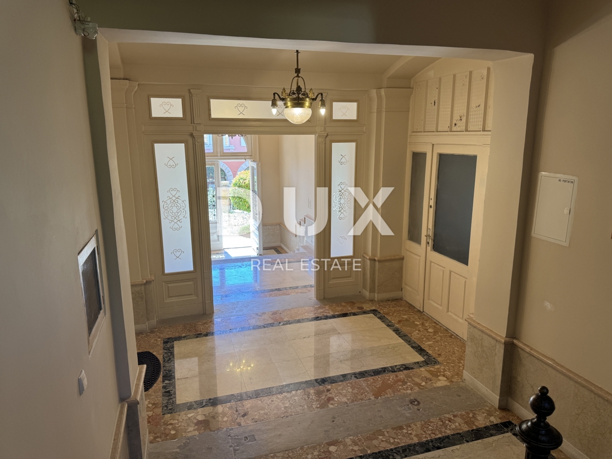 ABBAZIA, CENTRO - una combinazione di lusso e autenticità, un appartamento in una villa storica ristrutturata nel centro di Abbazia con vista