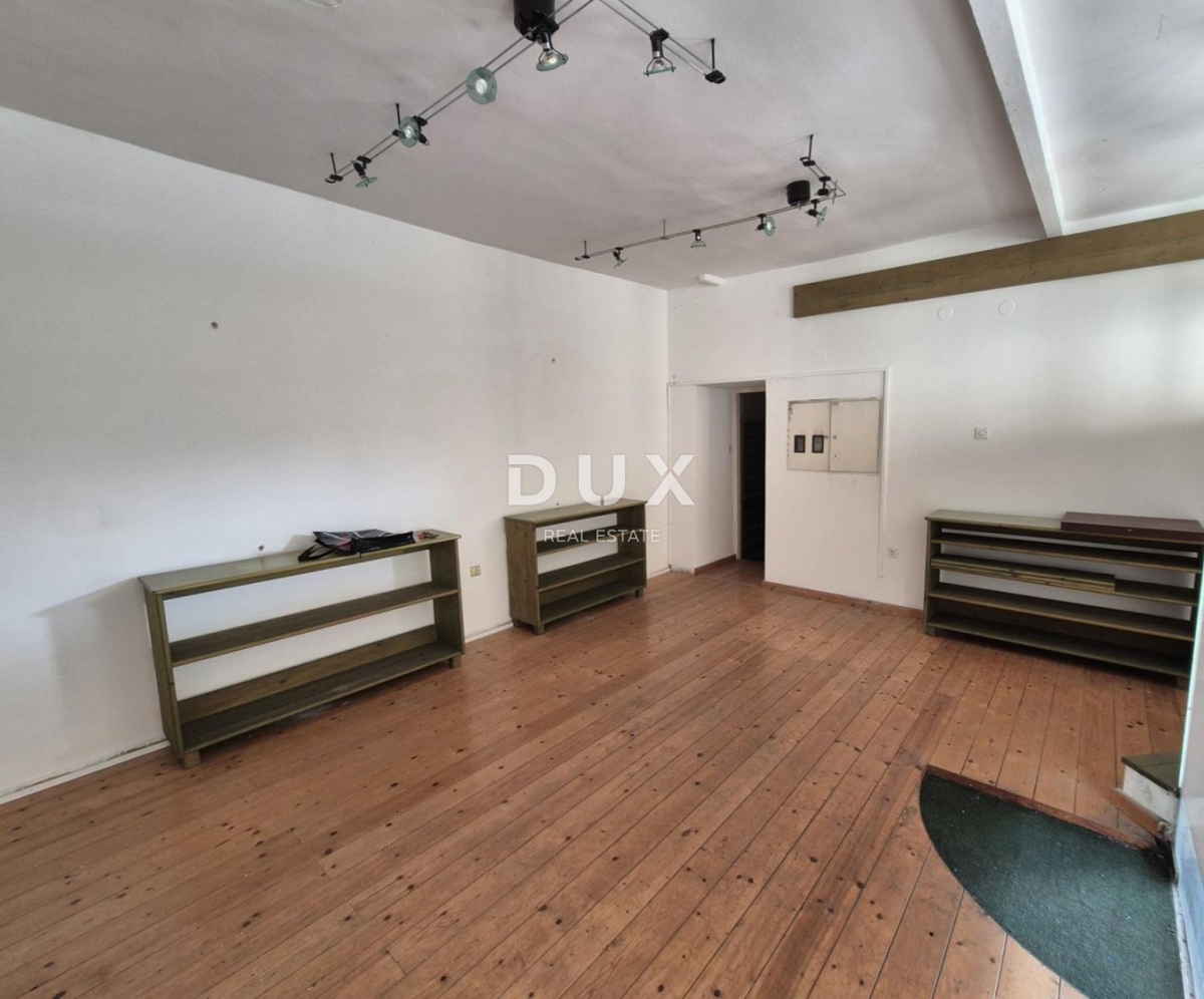 RIJEKA, SUŠAK - locale commerciale con ampia vetrina, ottima posizione 52 m2