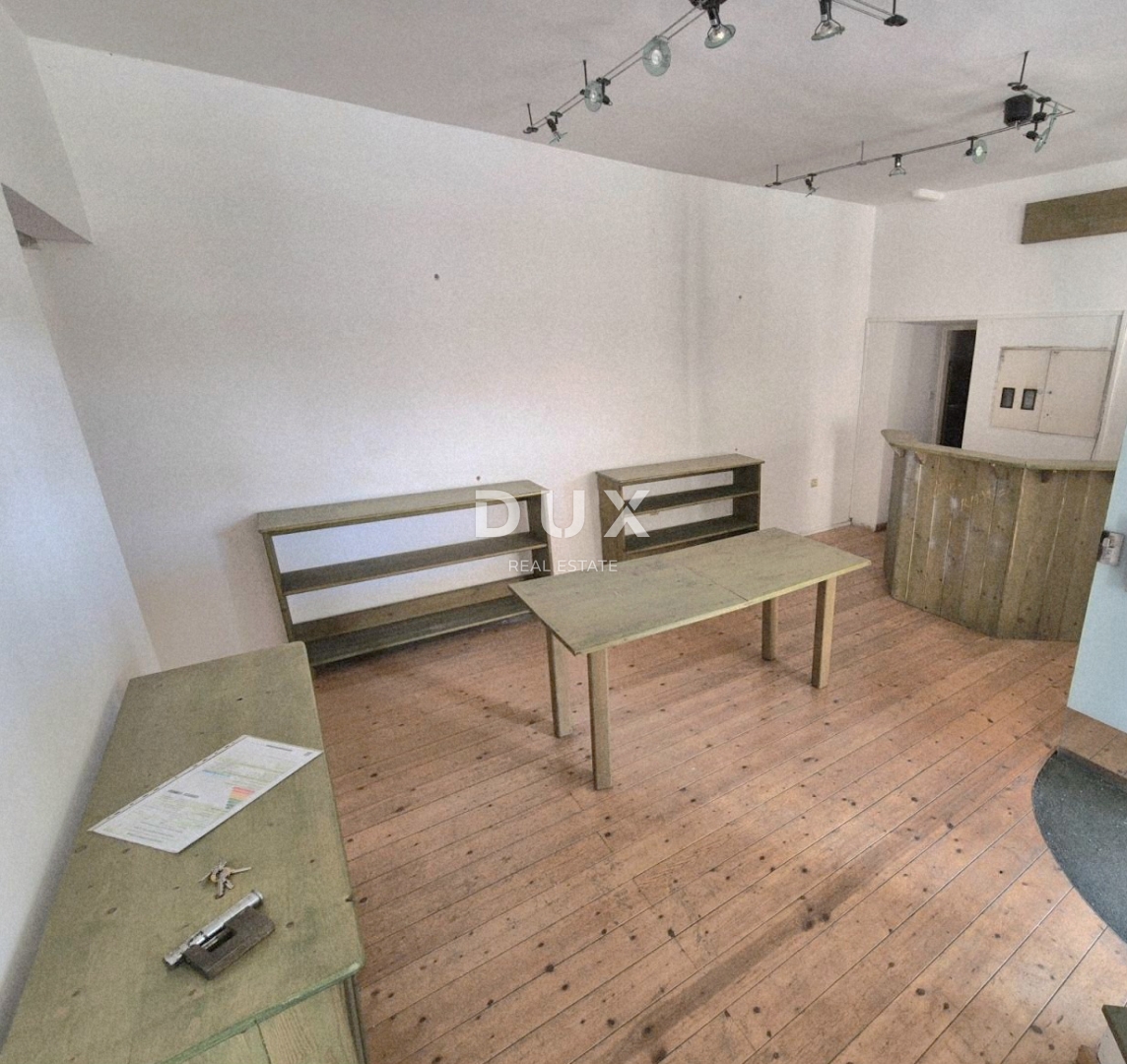 RIJEKA, SUŠAK - locale commerciale con ampia vetrina, ottima posizione 52 m2