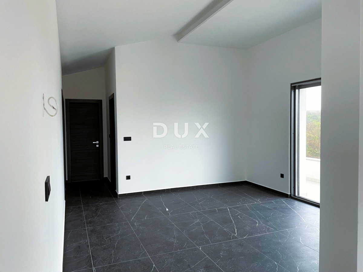 ISOLA DI KRK, CITTÀ DI KRK - Attico moderno di 100 m2