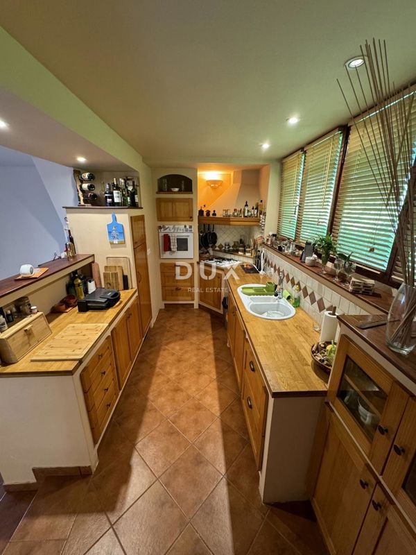 ABBAZIA - Appartamento di 118 m2 con parcheggio e vista mare