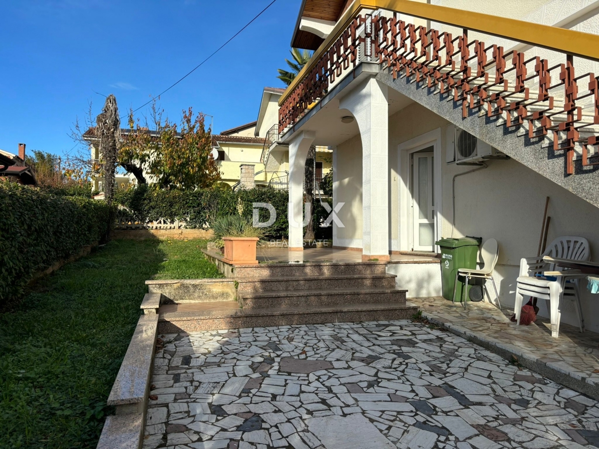 ISTRIA, PARENZO - Confortevole appartamento con giardino nel centro della città!