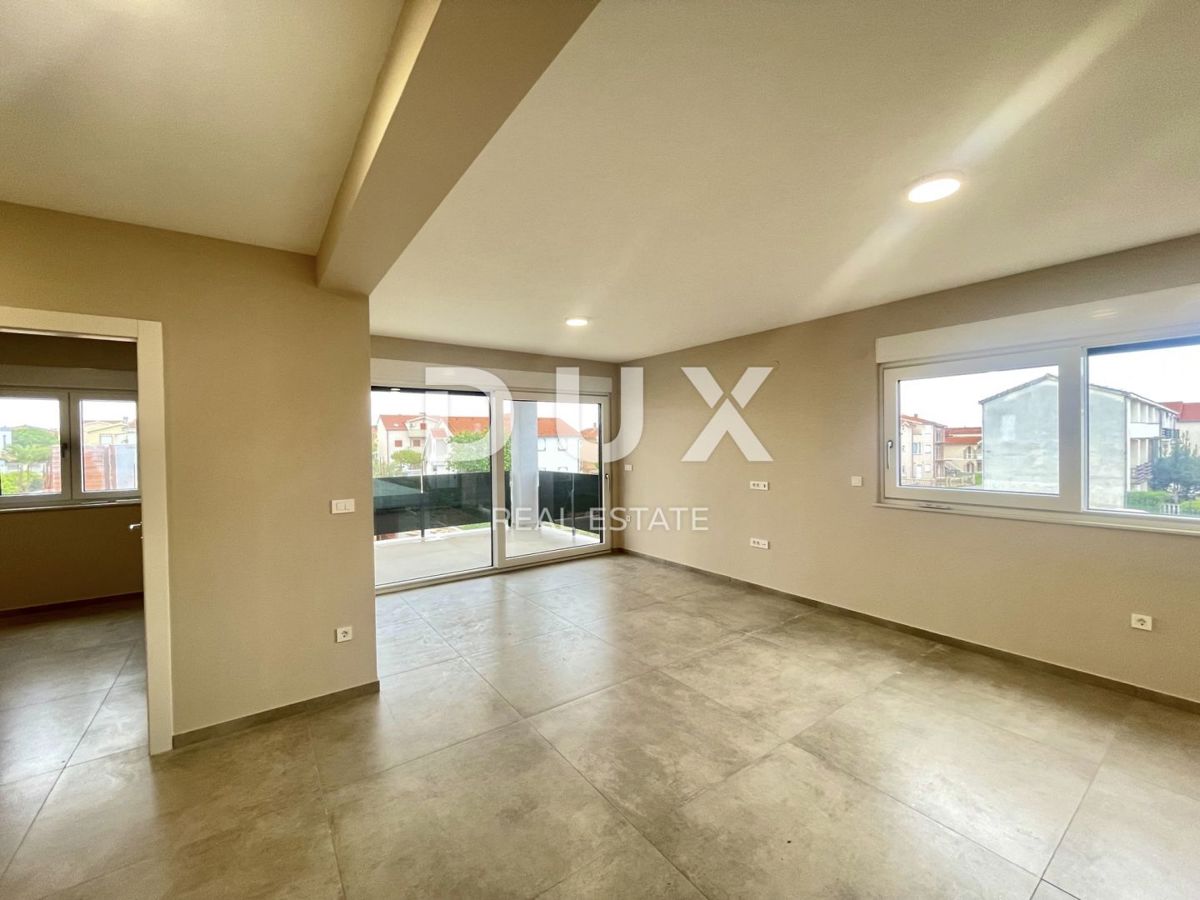 ZADAR, PRIVLAKA - Appartamento al primo piano di un nuovo edificio, a 80 metri dal mare