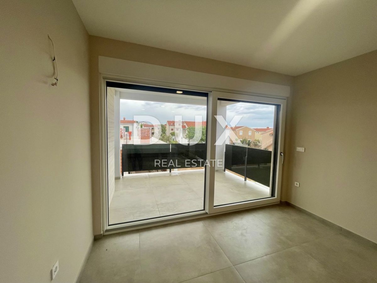 ZADAR, PRIVLAKA - Appartamento al primo piano di un nuovo edificio, a 80 metri dal mare