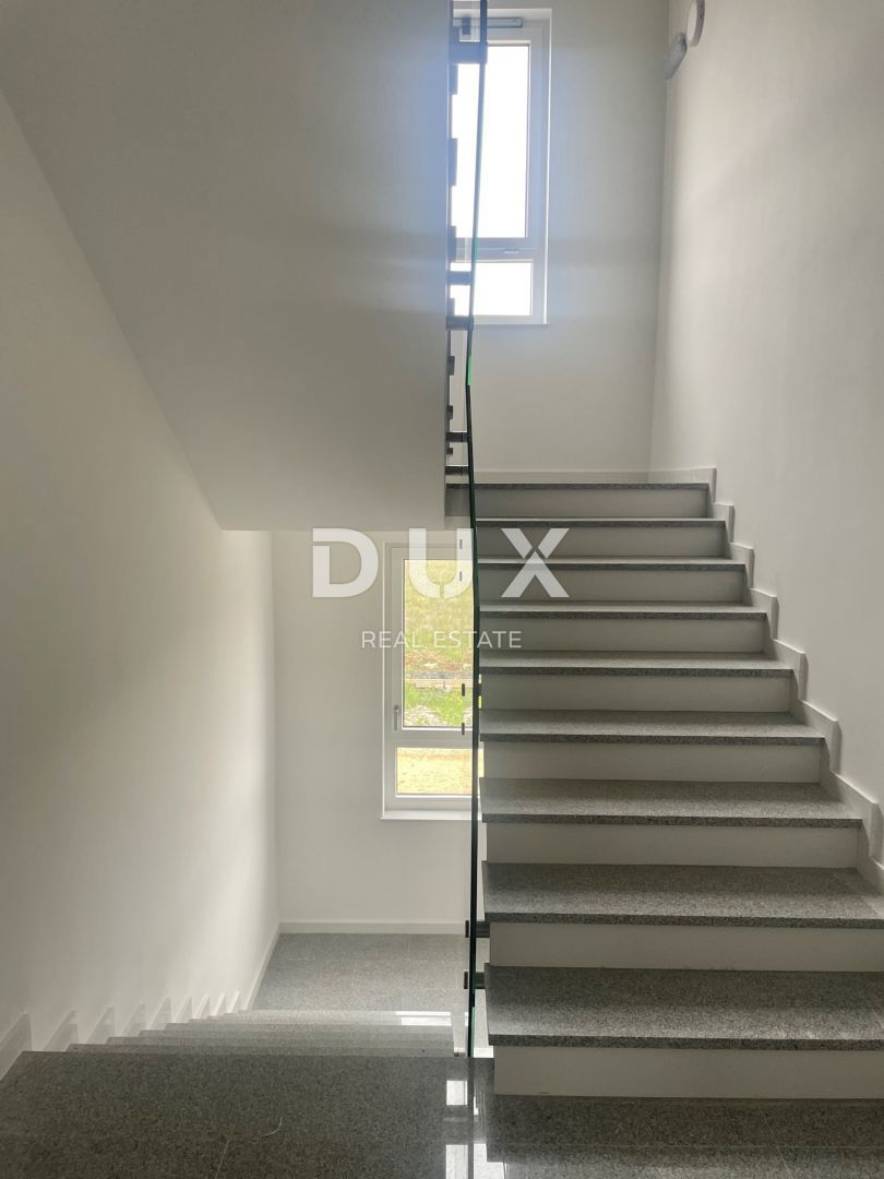 ZADAR, PRIVLAKA - Appartamento al primo piano di un nuovo edificio, a 80 metri dal mare