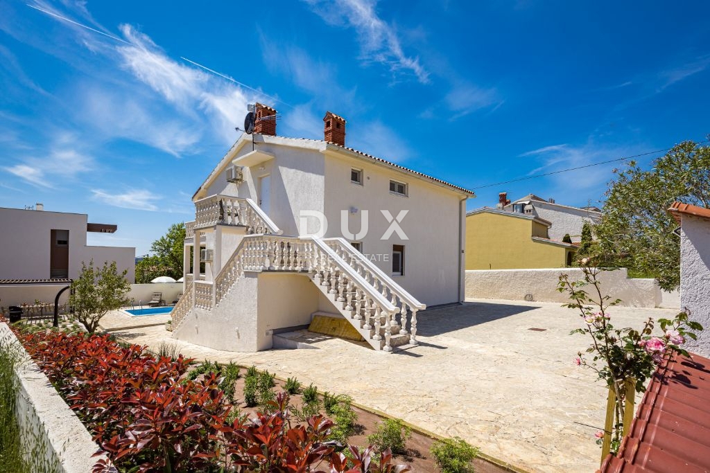 ISTRIA, MEDULIN - Casa indipendente con tre unità abitative e piscina!