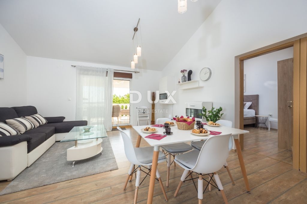 ISTRIA, MEDULIN - Casa indipendente con tre unità abitative e piscina!