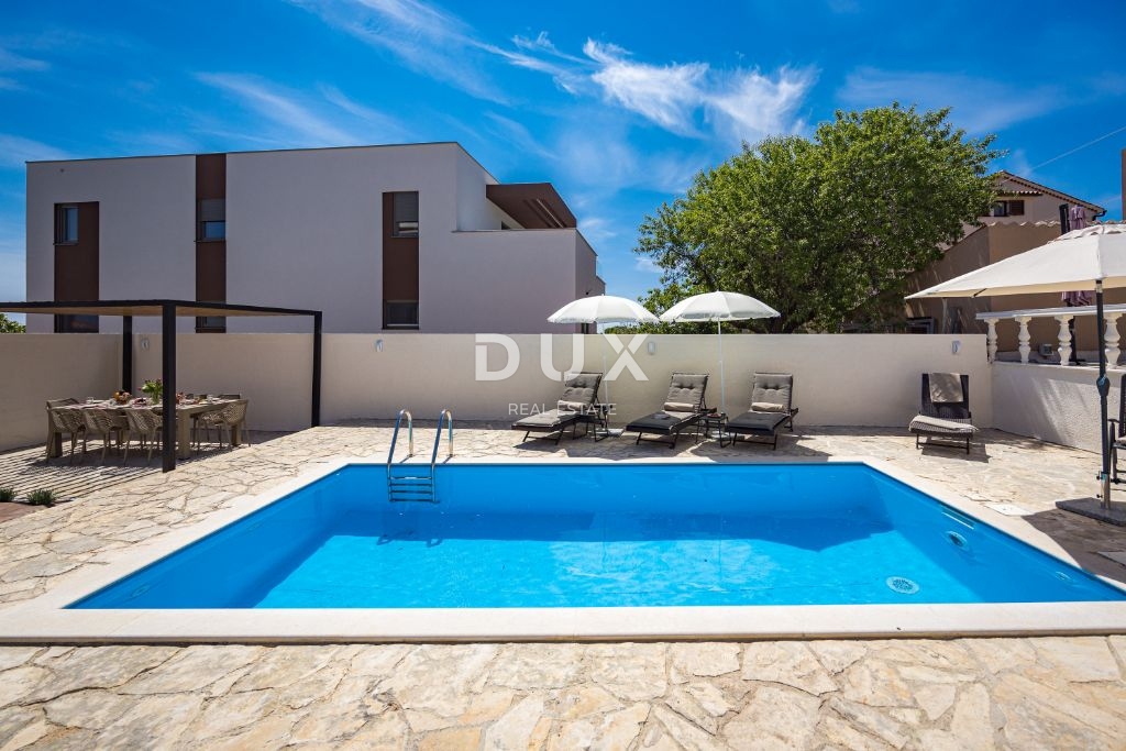 ISTRIA, MEDULIN - Casa indipendente con tre unità abitative e piscina!