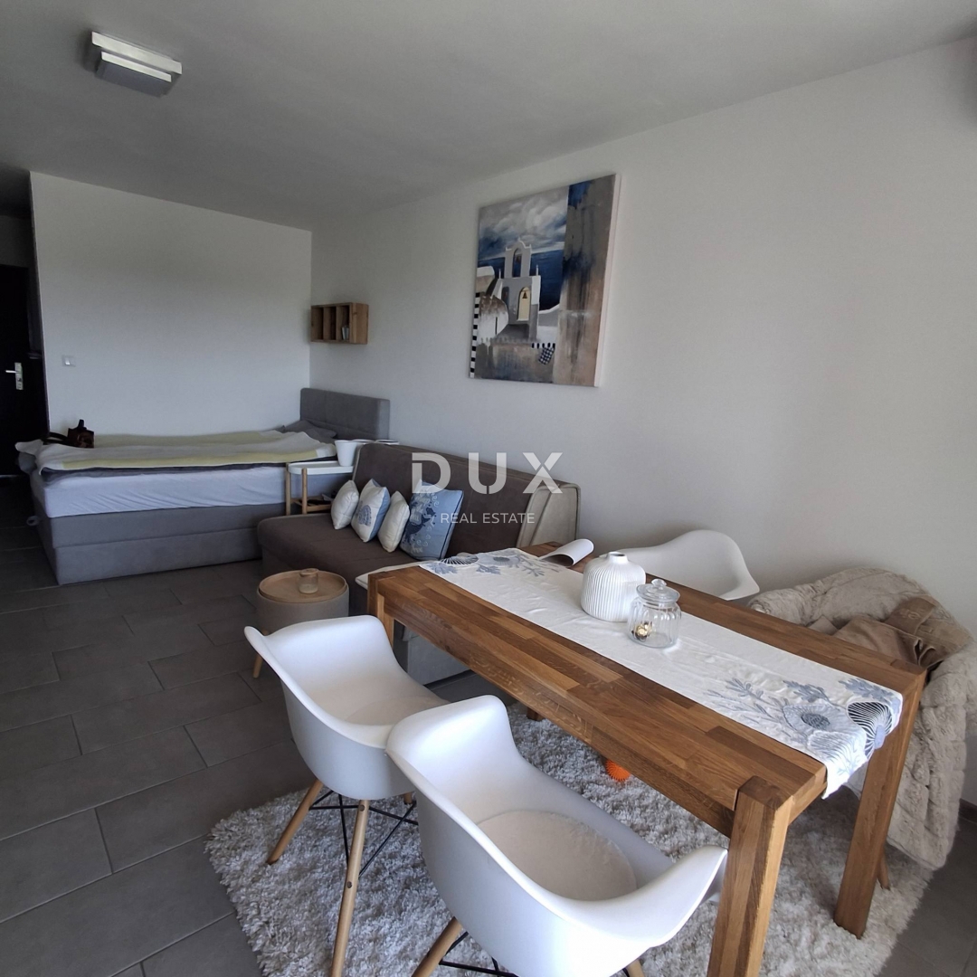 ISTRIA, DUGA UVALA - Appartamento con vista mare