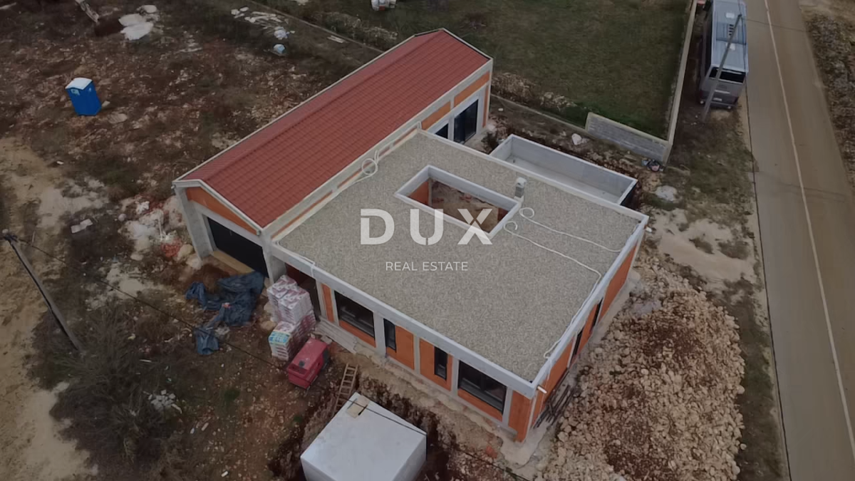 ZADAR, ZEMUNIK G. – Villa moderna di lusso (B) a un piano con piscina