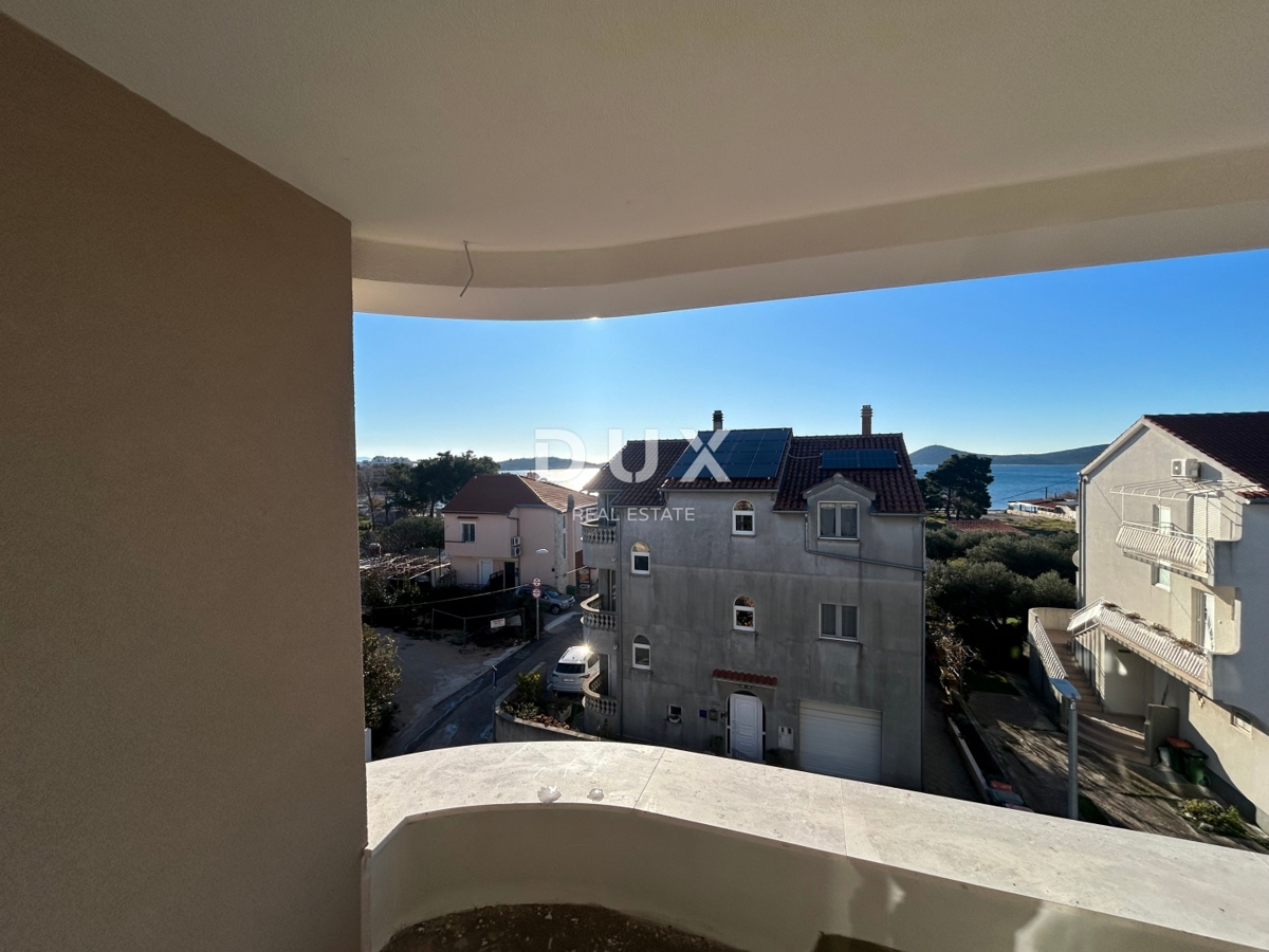 SEBENICO, VODICE – Attico con ascensore, a un minuto dalla spiaggia