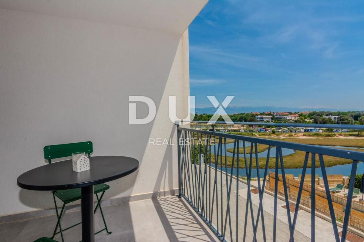 ZADAR, ZATON - Moderna casa a schiera in prima fila al mare A