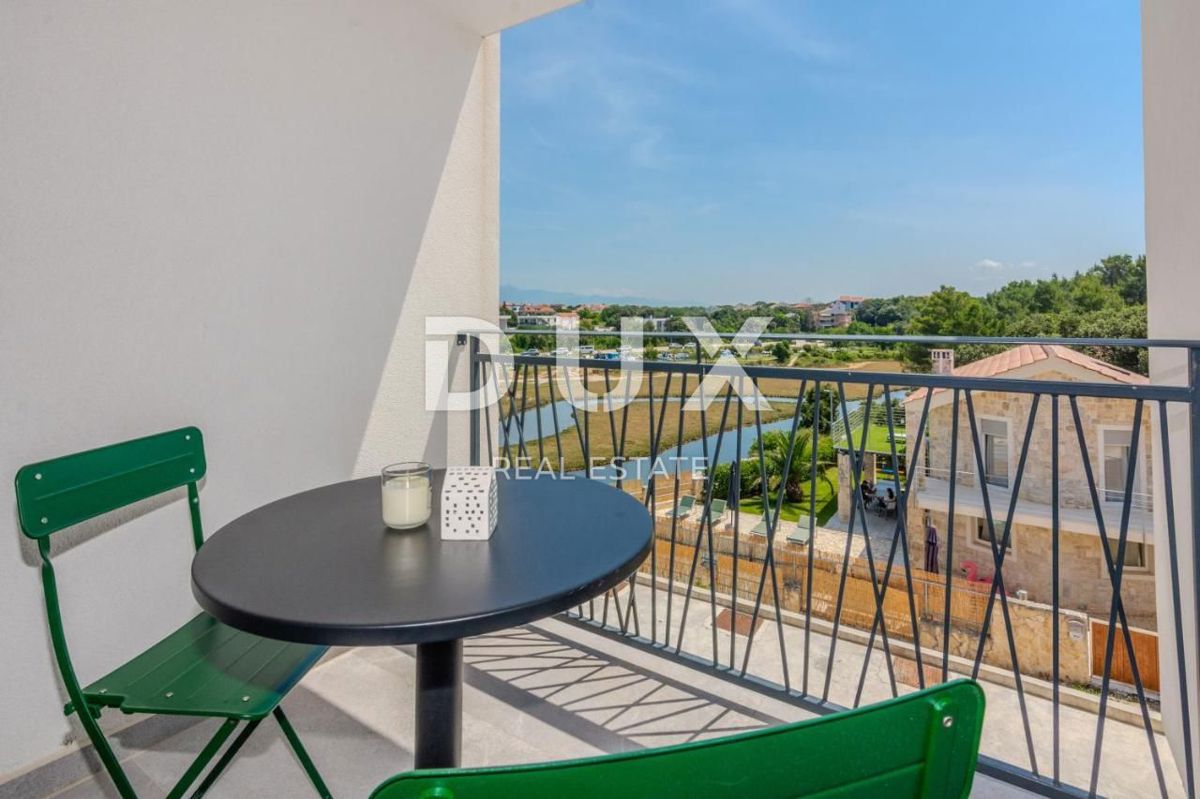 ZADAR, ZATON - Moderna casa a schiera in prima fila al mare A