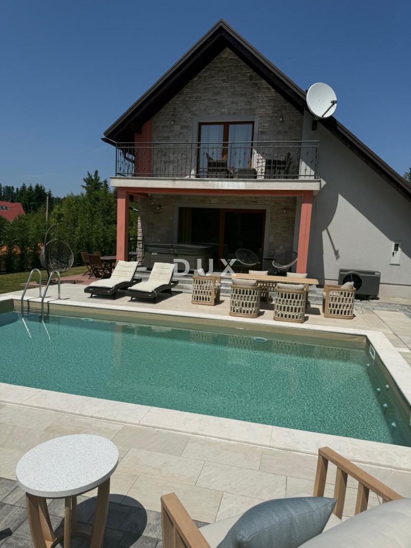 GORSKI KOTAR, LOKVE - Casa vacanze con piscina, situata in riva al lago