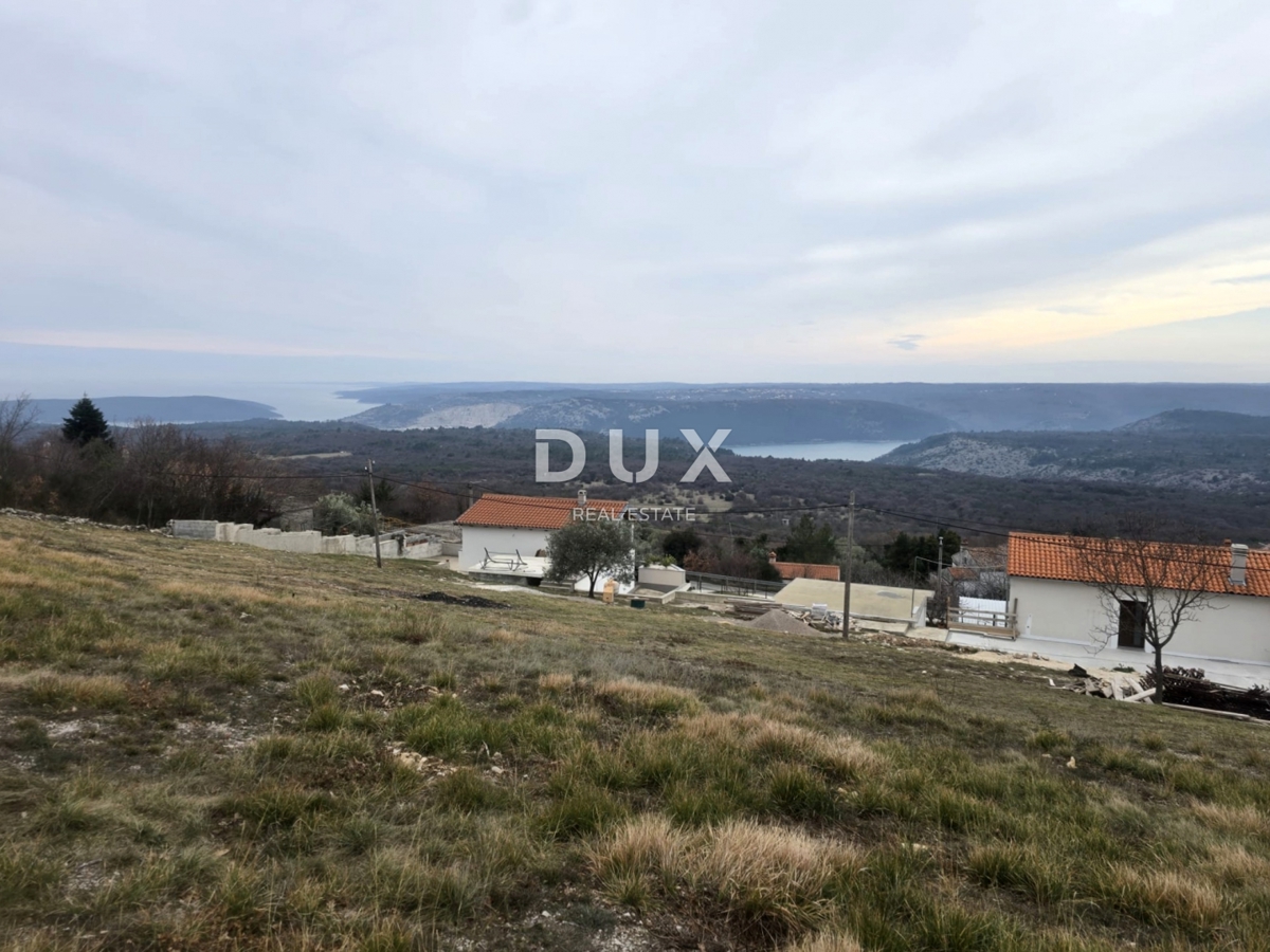 ISTRIA, RABAC - Terreno con vista mare e permesso di costruire